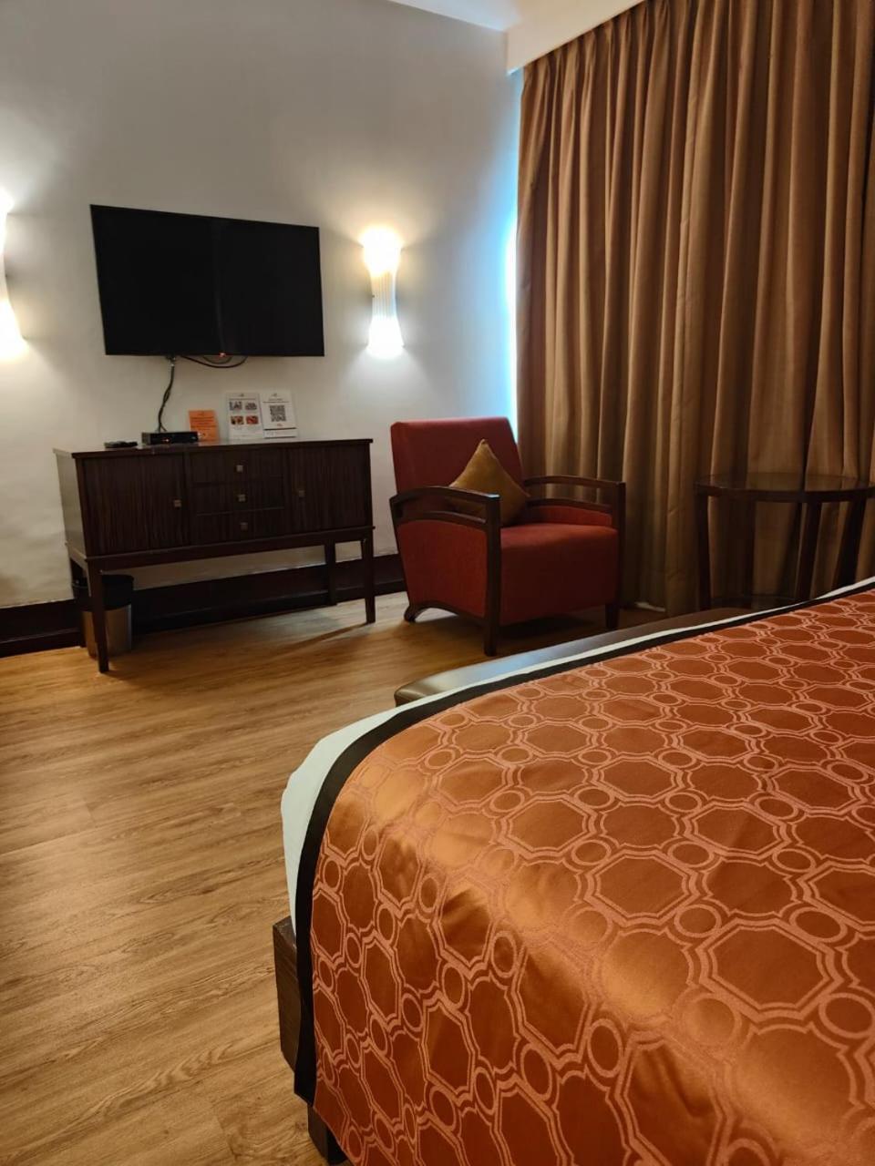Pride Hotel, Chennai Exteriör bild